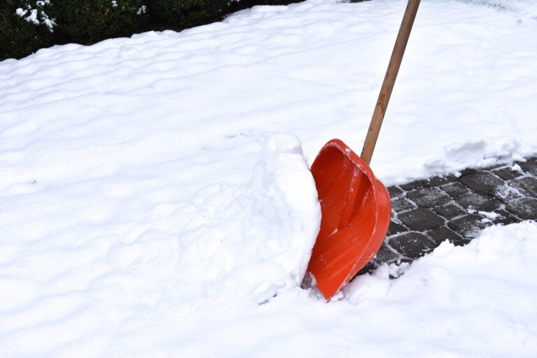snow plow kenosha, snow removal in kenosha, snow removal company in kenosha