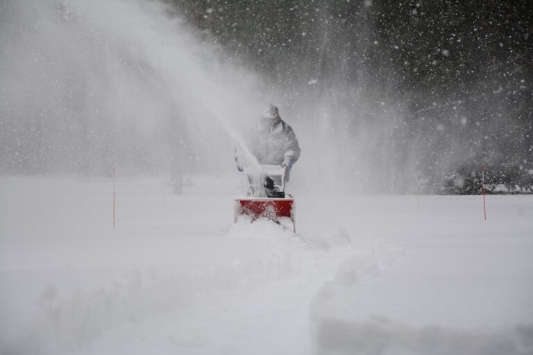 snow removal in kenosha, kenosha snow plow company, snow company kenosha